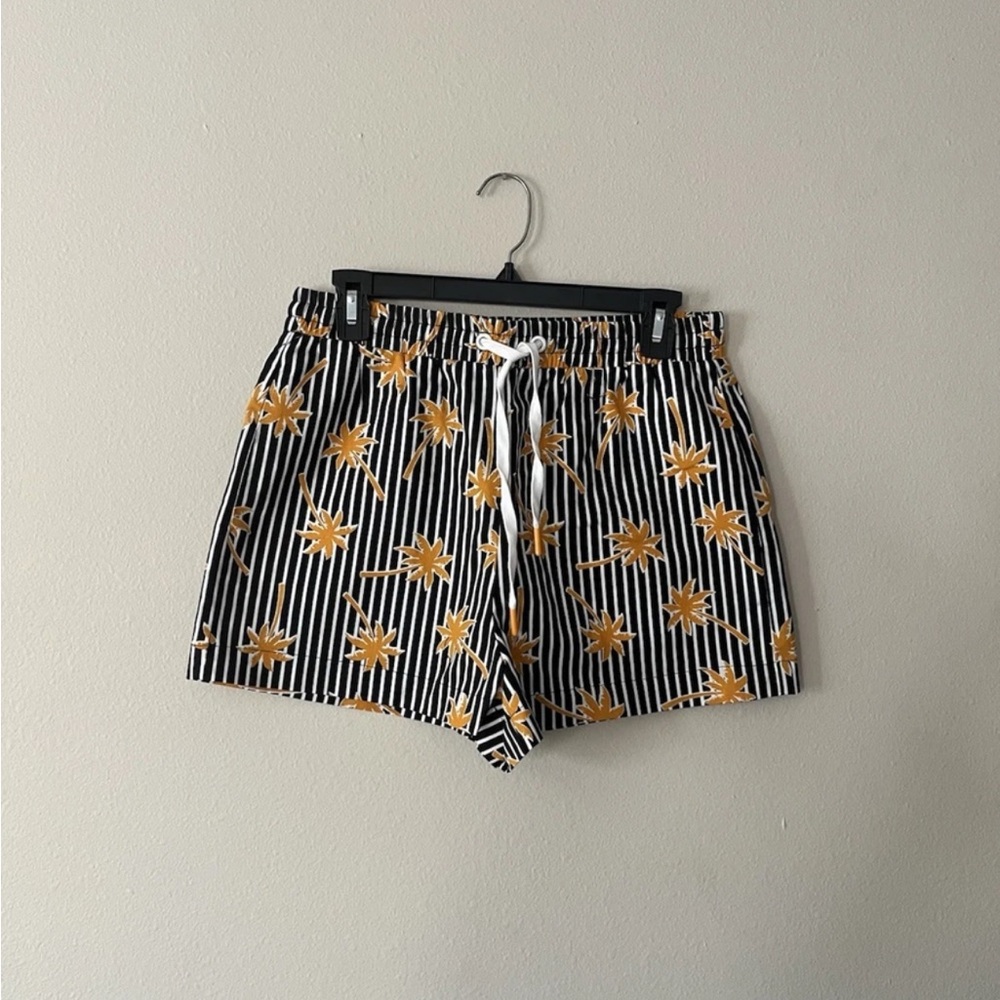 New Without Tags Forever 21 Women’s Striped Palm Tree Shorts Size Large